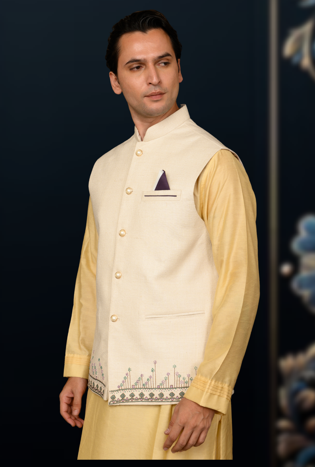 Off-White Jute Cotton Sadri with Patchwork Pockets - Image 2