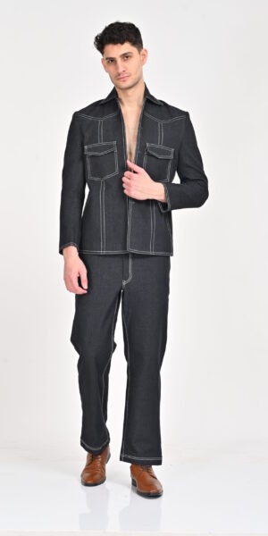 Modern Denim Jacket with Distinctive Contrasting Stitching