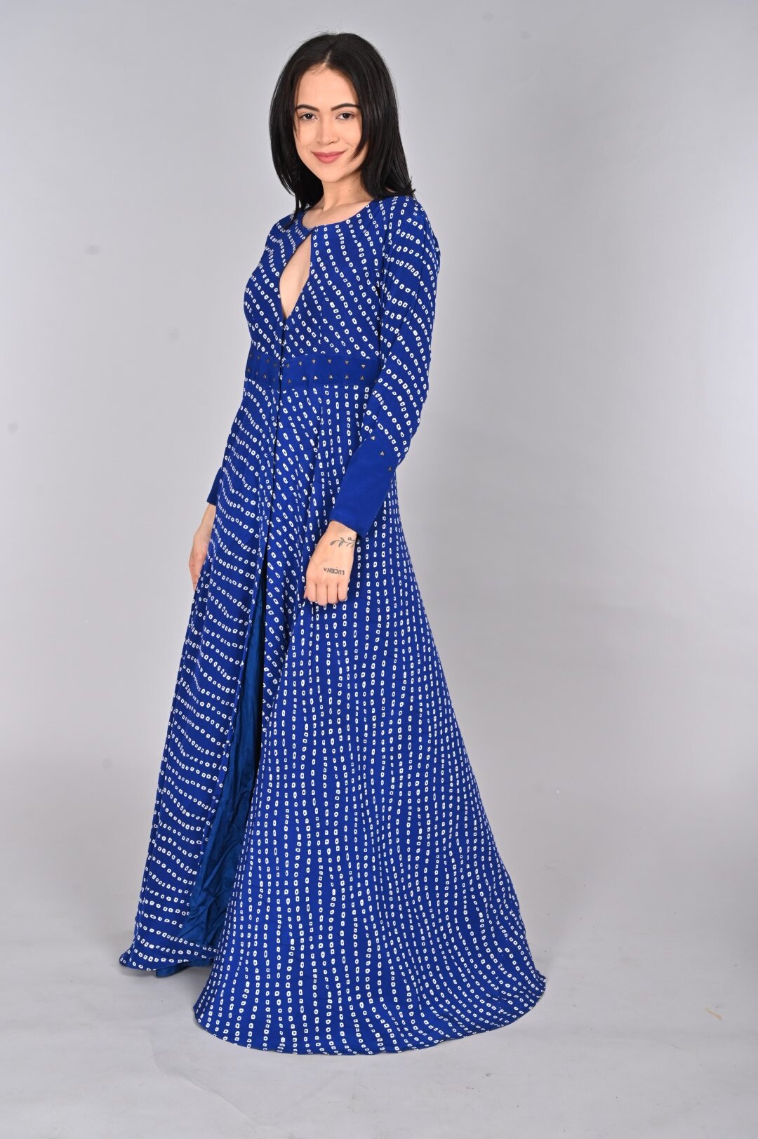Bandhini Crepe Dress with Keyhole Neckline - Image 4